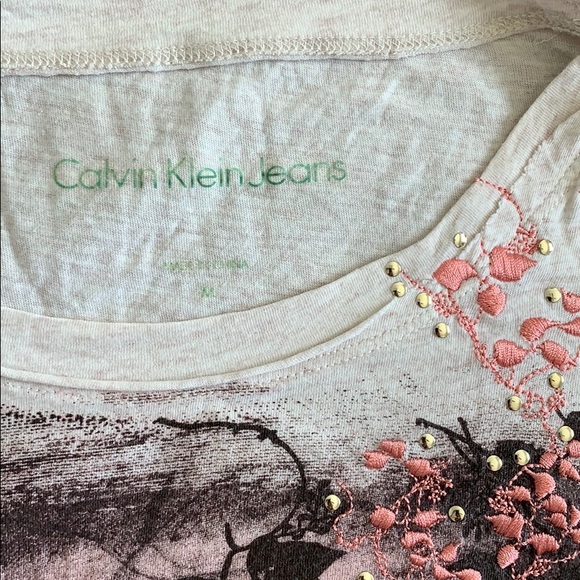 Cute Calvin Klein Jeans Top - Picture 2 of 3